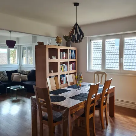 Classe 3 Etoiles, Parking Gratuit, Proche Centre-ville Apartamento *
