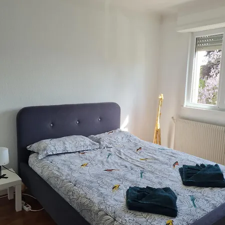 Proche Centre-ville, Parking Gratuit *